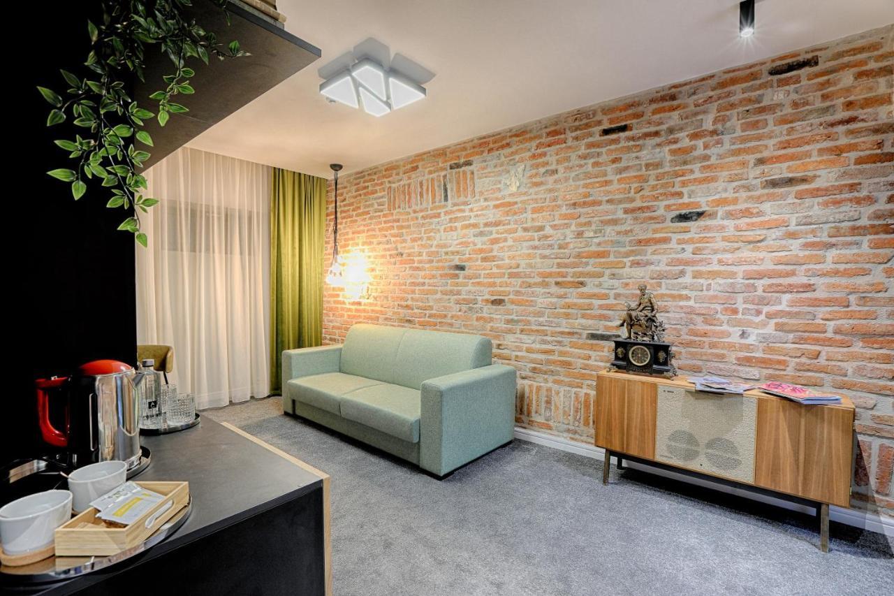 Nani Nani Boutique Hotel บราชอฟ ภายนอก รูปภาพ
